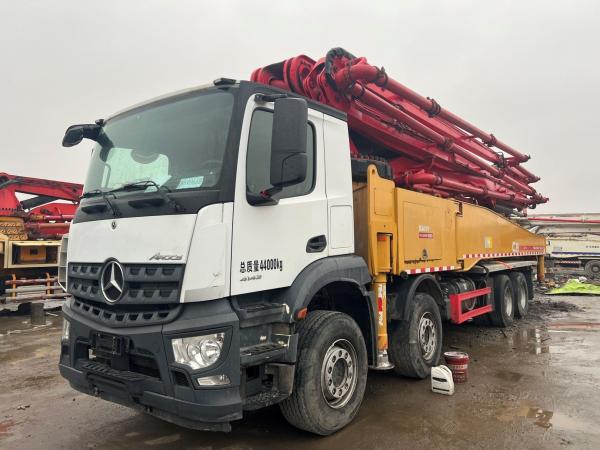 Réparation et entretien professionnels de camions à pompes à béton d'occasion de 56 m livraison en usine prix bas