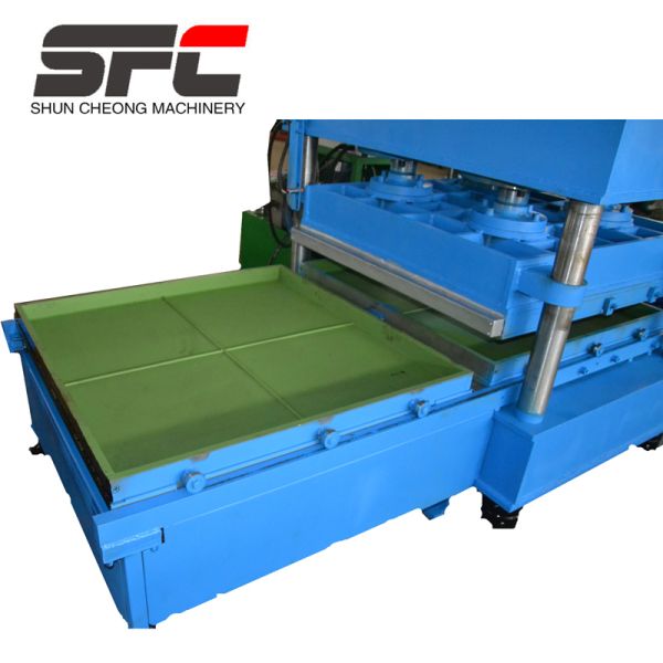 PLC Control Rubber Vulcanizing Press Machine with Customized Size and Electric/Steam/Oil Heating for Rubber Tile and Floor Tile Production