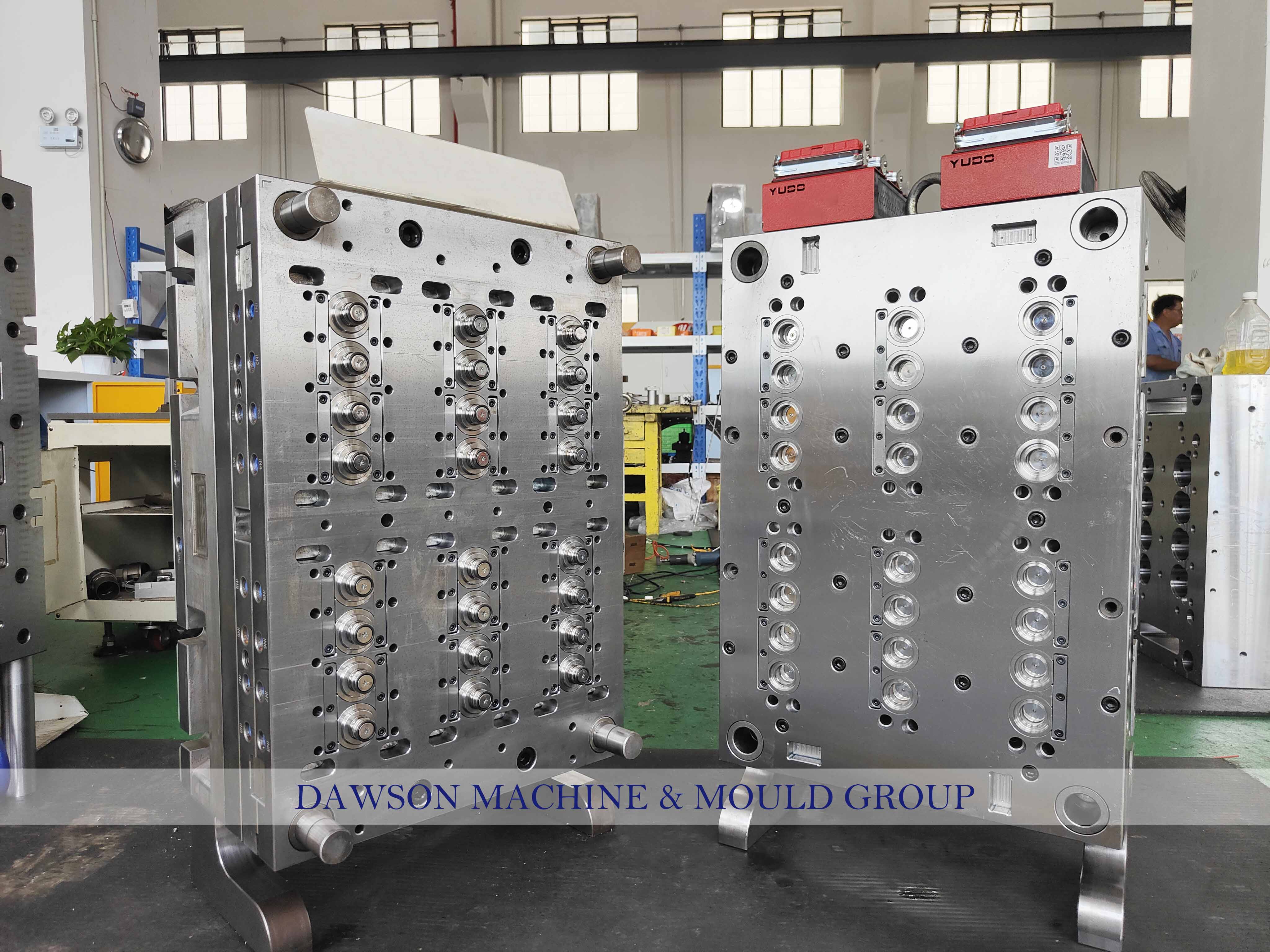 Energy Saving Automatic PP HDPE Water Bottle Cap Injection Molding Machine with Servo Motor 21kw
