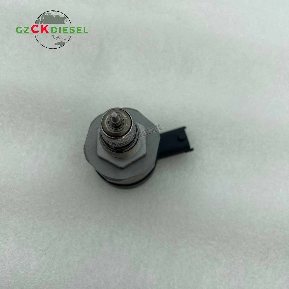 Pressure Relief Valve 0281006357 5291754 for Engine ISB6.7 QSB6.7 B6.7 ISBE4 Excavator PC200-8 PC210-8