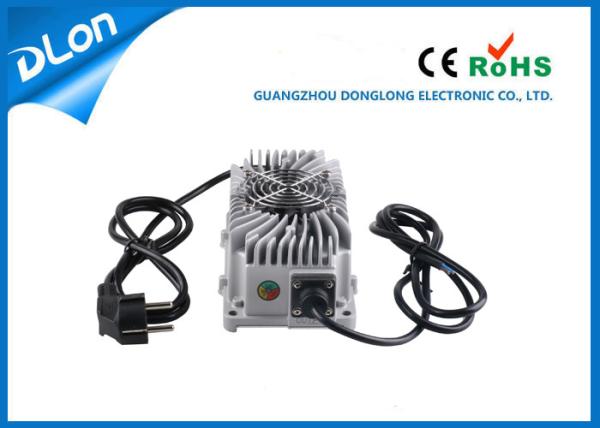 Waterproof IP67 14.6V 12V 15A battery charger for lead acid / lithium / lifepo4 batteries