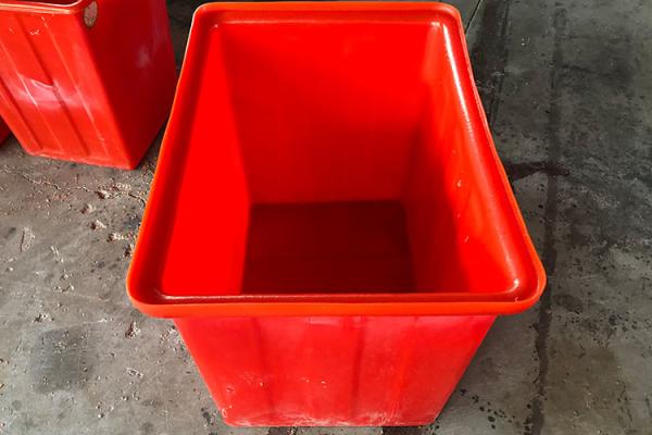 Red Heavy Duty 160L Plastic Recycling Bins Water Tank For Aquaponic Fish Fram