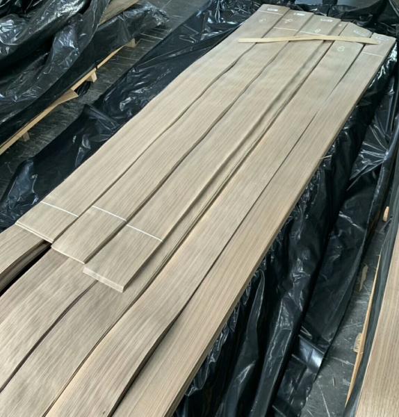 Rift Walnut Veneer American Walnut Natural Veneers Quarter Cut for Office Furniture Wooden Doors Veneered Panel