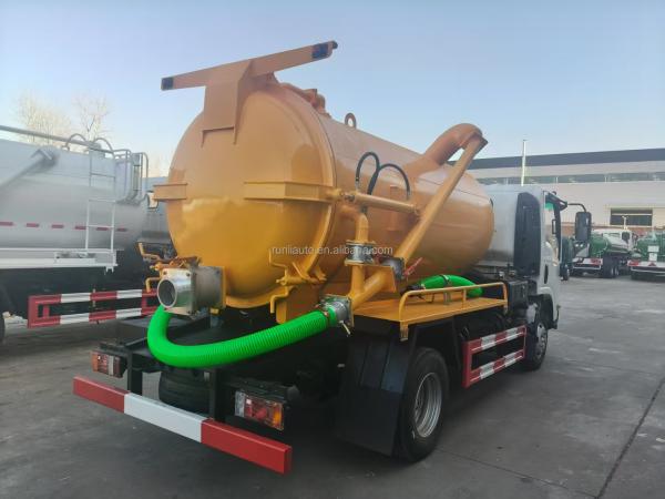 Factory Customized ISUZU 5CBM Small Mini Vacuum Suction Septic Sewage Fecal Suction Truck