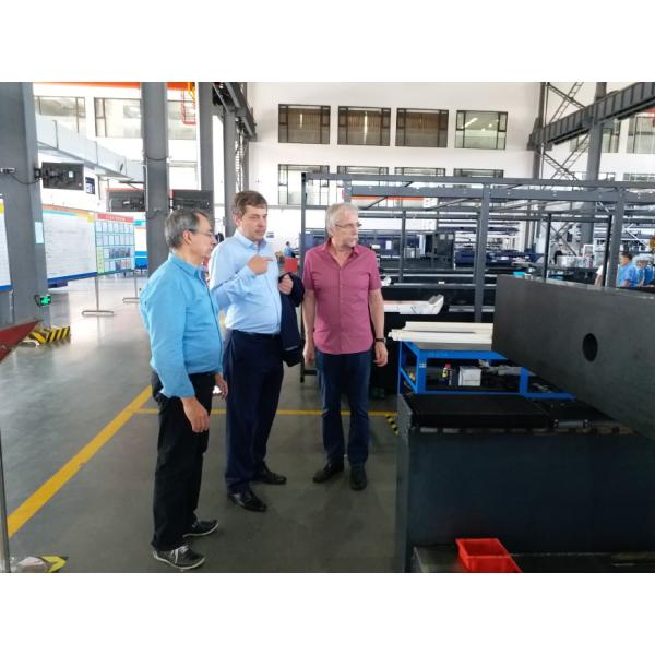 Автомат для резки лазера волокна CNC IPG для индустрии 2000W вырезывания металла