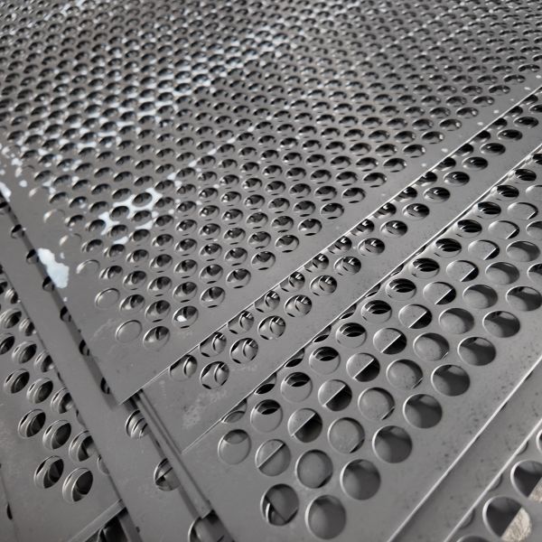 Round Hole Decorative  Custom Perforated Aluminum Sheet With White Powder Coating