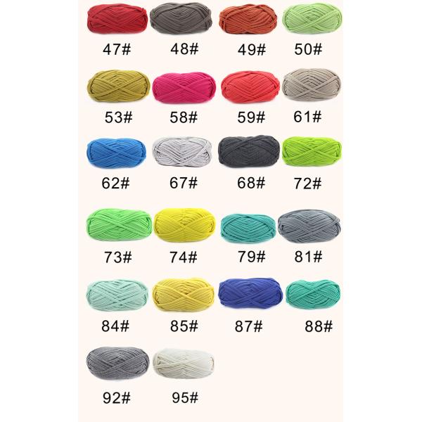 Рука руки футболки вяжет смешанную пряжей пряжу вязания крючком коренастого Merino полиэстера шерстей толстую