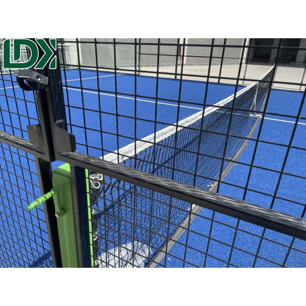 Carpa para pista de pádel verde, conforme a CE EN, a prueba de tormentas para eventos en interiores y exteriores