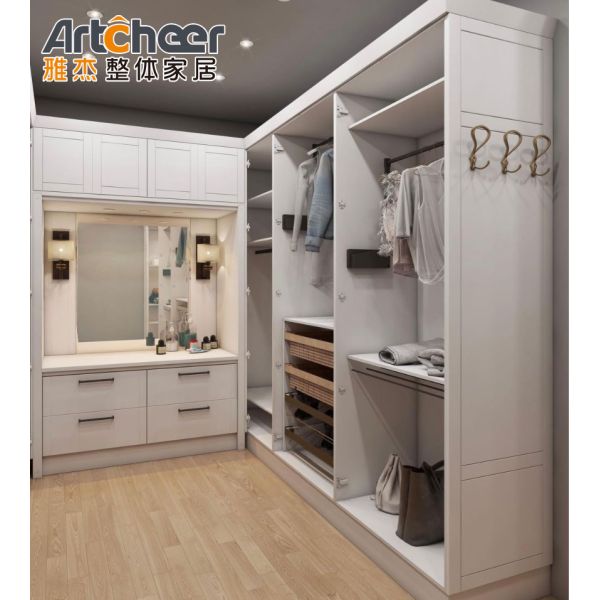 Modern Stylish Walk In Wardrobe with Customized Size and Eco Friendly Material