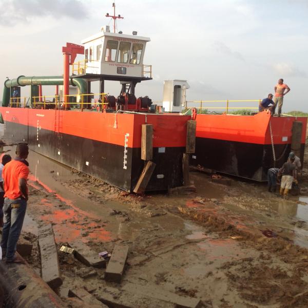 Cutter Head River Sand Dredger Ship 26inch River Dredging Machine
