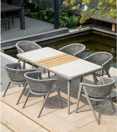 Outdoor Furniture Customized Luxury Woven Wicker Chairs And Table Garden Patio Dining
