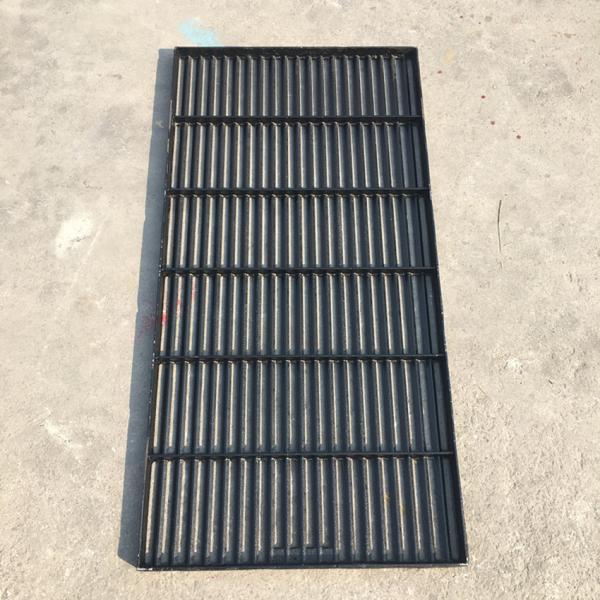 Durable 600*600mm Cast Iron Slat Floor Farrowing Crate For Sow For Animal Husbandry Equipment