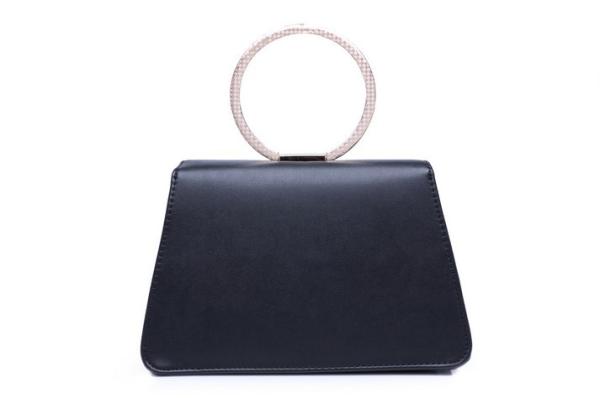 The new European and American female eyelet chain handbag shoulder bag diagonal package tide