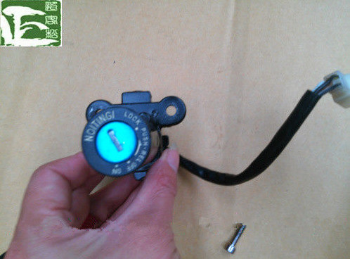 Motorcycle Oil Tank Zinc Alloy Cap Fuel Locking sets for Bajaj NS 200cc