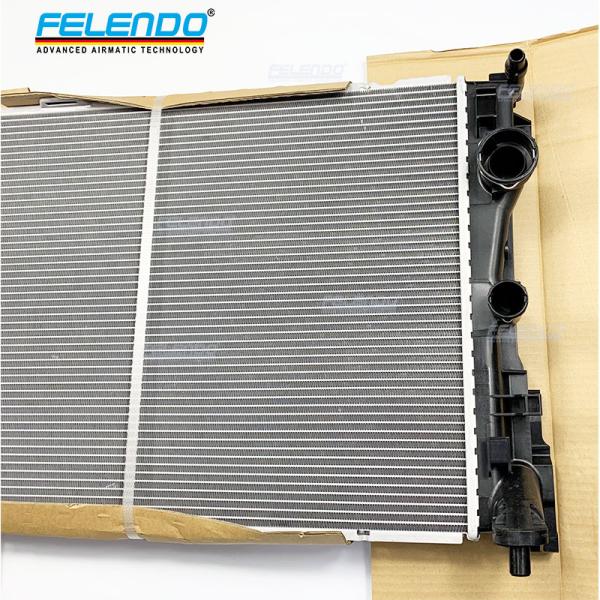 Radiator Car Radiator Condenser Mercedes-Benz W212 W204 W218 X204 R172 0995002703