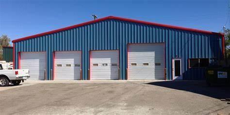 C Section Purlin Building Steel Frame With Heat Insulation Sandwich Panel And Roofing