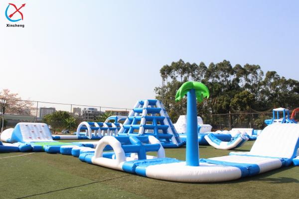 Fábrica Gigante 0.9mm PVC Parque aquático inflável Mar flutuante ou lago Parque aquático inflável