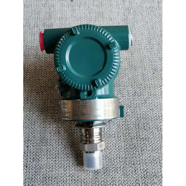 Yokogawa EJA530E Pressure Transmitter with 10.5–30 VDC Power Supply 4-20 mA Output and Silicon Resonant Sensor Technology