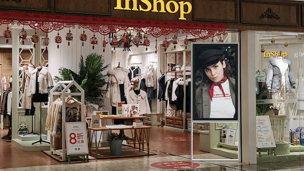 Высокая яркость HD 700nits привела рекламировать экран 50/60HZ рекламы машины крытый