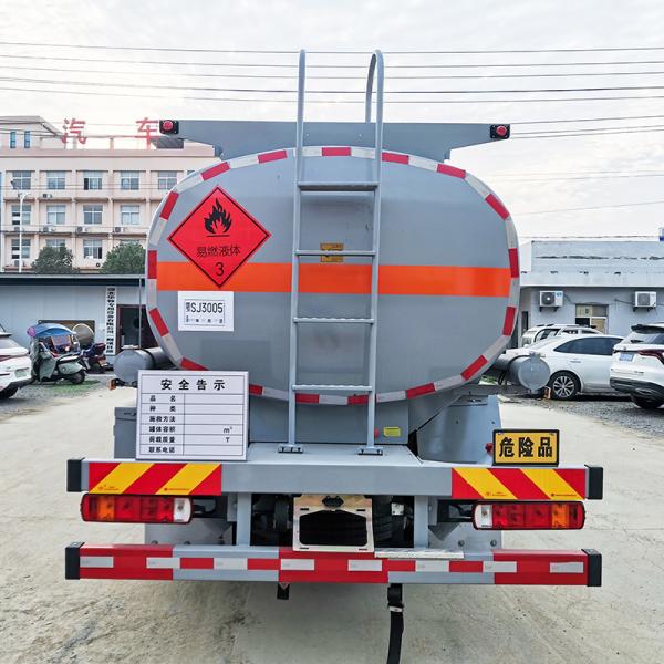6X4 Euro 3-5 10 Wheeler Diesel Petrol Gasoline Fuel Oil Tanker Truck Transport Vehicle