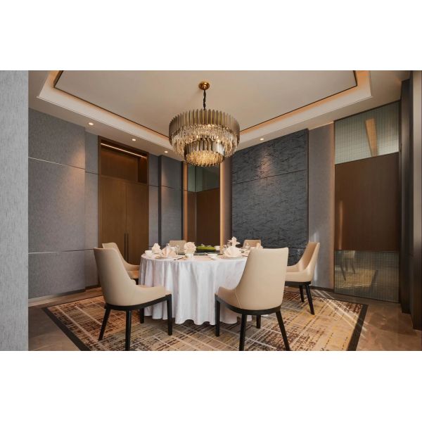 Customization Modern Wooden Metal Fabric Leather Table Chair Furniture for Hotel Dining Room Bar Cafe