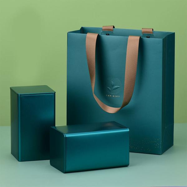 Handmade Custom Order Luxury Matte Paper Shopping Bag for Customized Retail Packaging