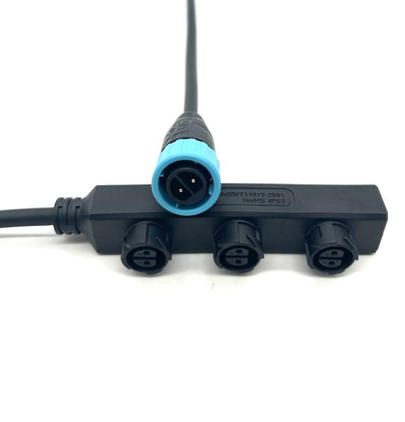 CE 10A IP67 3 Ways 2 Pin 自閉接続セット 産業自動化システム 炎抵抗 94-V0