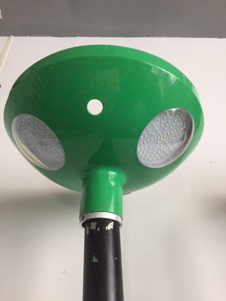 Bright Solar Powered LED Street Lights 15W Solar Panel Exterior Lights