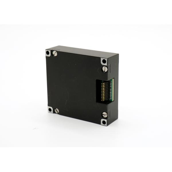 Движущийся беспилотный летательный аппарат с динамическим волоконно-оптическим гироскопом для стабилизации инерциальной платформы