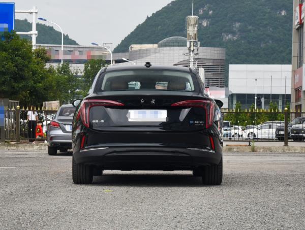 Hongqi Electric EV Car 140Kw 5 lugares Carro elétrico Velo dianteiro Tração preta