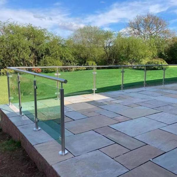 Building  Glass Balcony Railing Tempered Glass Railing System