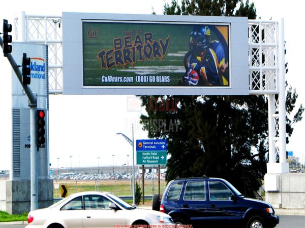 P15mm Outdoor LED Digital Billboard Cost-Friendly Large Advertising Video Billboard