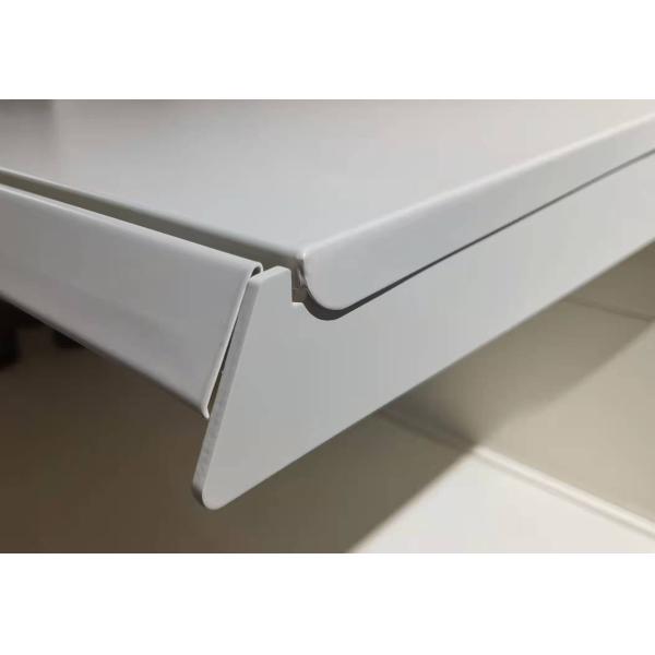 Одиночный, который встали на сторону стальной финиш краски для пульверизатора полки гондолы супермаркета