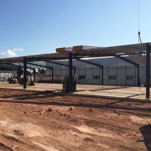 Matériaux de construction métalliques préfabriqués Préfabriqués Structure en acier léger de taille moyenne Entrepôt d'usine