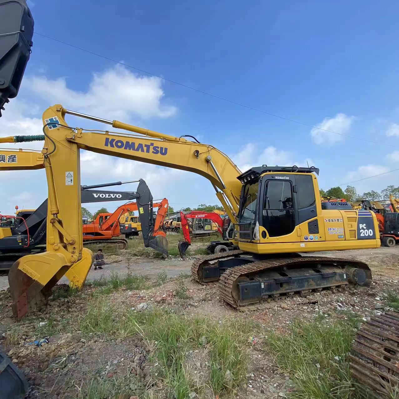 PC 200 Использованные экскаваторы Komatsu Crawler Рабочая масса 23,6 тонн Для строительных работ