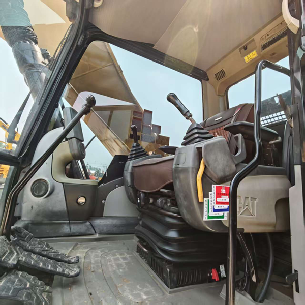 Japan Made Used Excavator 320D2L 2025 20 Ton 112KW Construction Equipment
