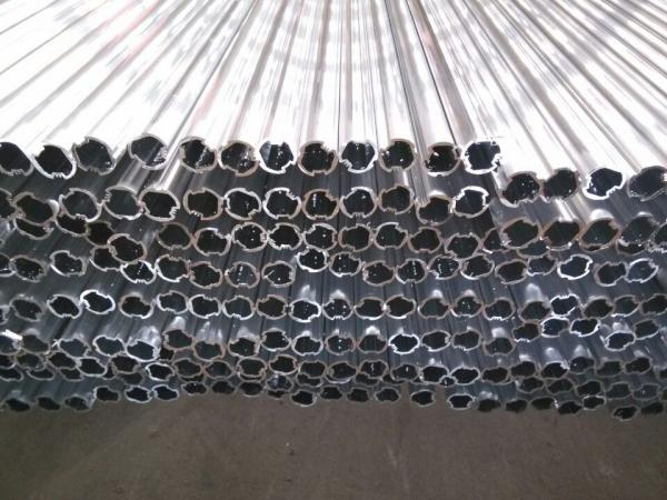 28 MM Outer Dia Extruded Aluminium Tube Coach Interior Trim Part With 6063 Material