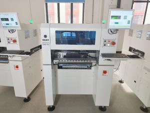 Alta precisão 4 cabeças SMT Pick & Place Machine CHM-551 Troca automática de