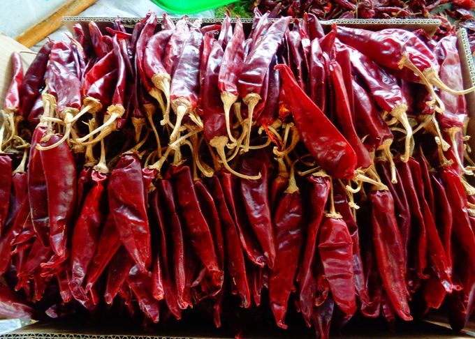 Средние горячие высушенные перцы 10000SHU Чили влаги Chili 12% Guajillo красные