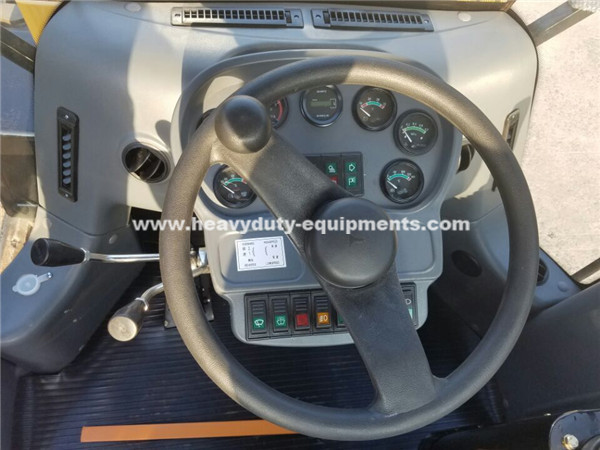 Sinomtp Lg933 Front End Loader 3 Tons With Cummins Engine And 9600kg Weight