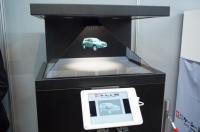 L'étalage virtuel d'affichage de pleine de HD 3D pyramide olographe de projection a gâché le verre d'hologramme