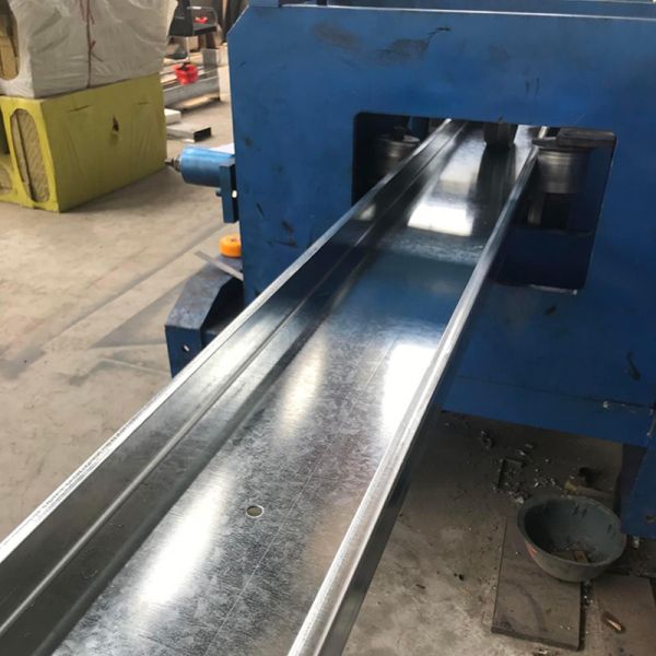 Hot-Dip Galvanized Metal Strut Channel with 100-900mm Width for Easy Installation in Commercial and Industrial Buildings