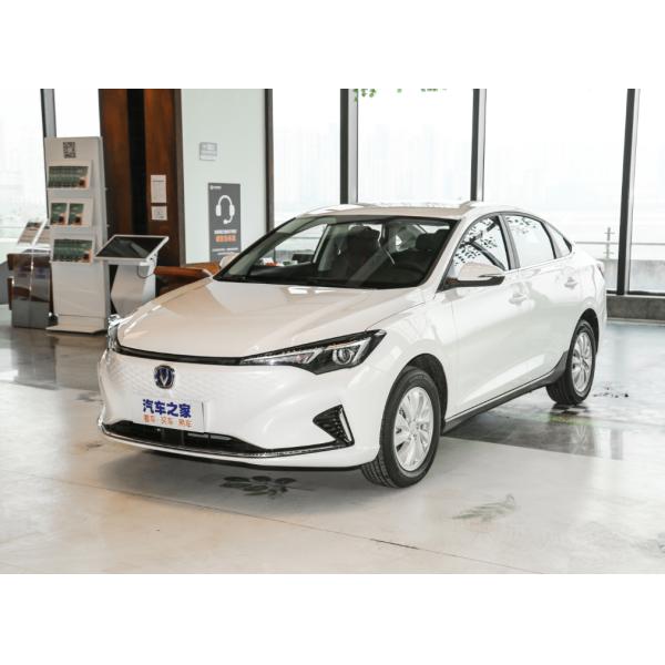 5 portes 5 places Changan Eado Plus voiture compacte automatique abordable pour les acheteurs de voitures électriques