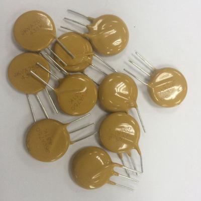 10mm Metal Oxide Varistor Utilize 3 Leads Overcurrent Overvoltage Protection Devices