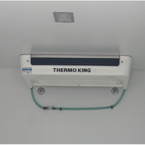 light duty reliable HOWO 4x2 85 hp 3 ton meat reefer truck