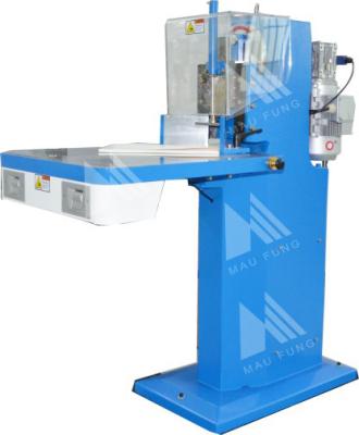 Machine à découper les coins à tête unique