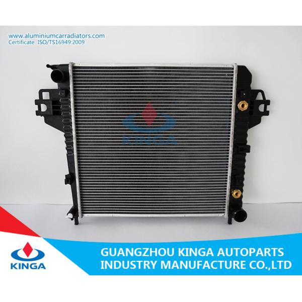 52080118AB Automotive Engine Custom Aluminium Radiators JEEP LIBERTY'02-06