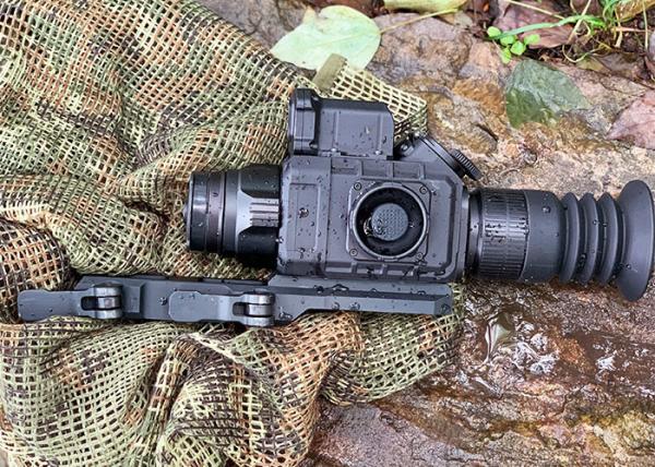 35mm 50mm Lens Infrared Thermal Imaging Camera With Builtin Laser Rangefinder