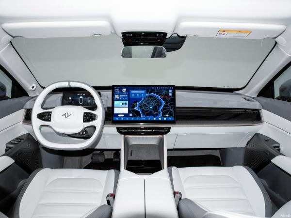 Dongfeng Yipai 2024 540 Four-Wheel Drive Max Version Electric Vehicle 4880*1895*1460