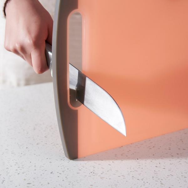 Hot Sale Plastic Meat Cutting Board Vegetable Chopping Board For Kitchen has the function of sharpening knives